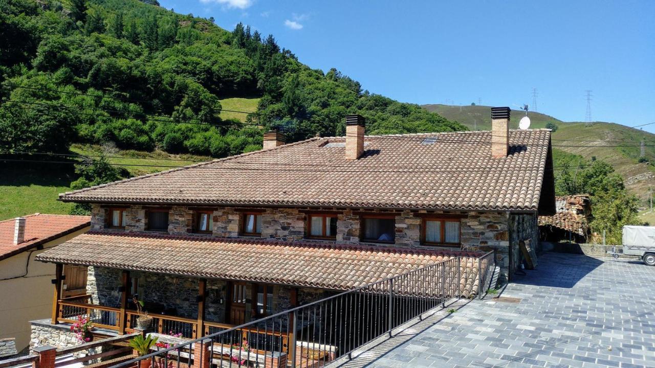 Casa Gayon Lägenhet Pola de Allande Exteriör bild
